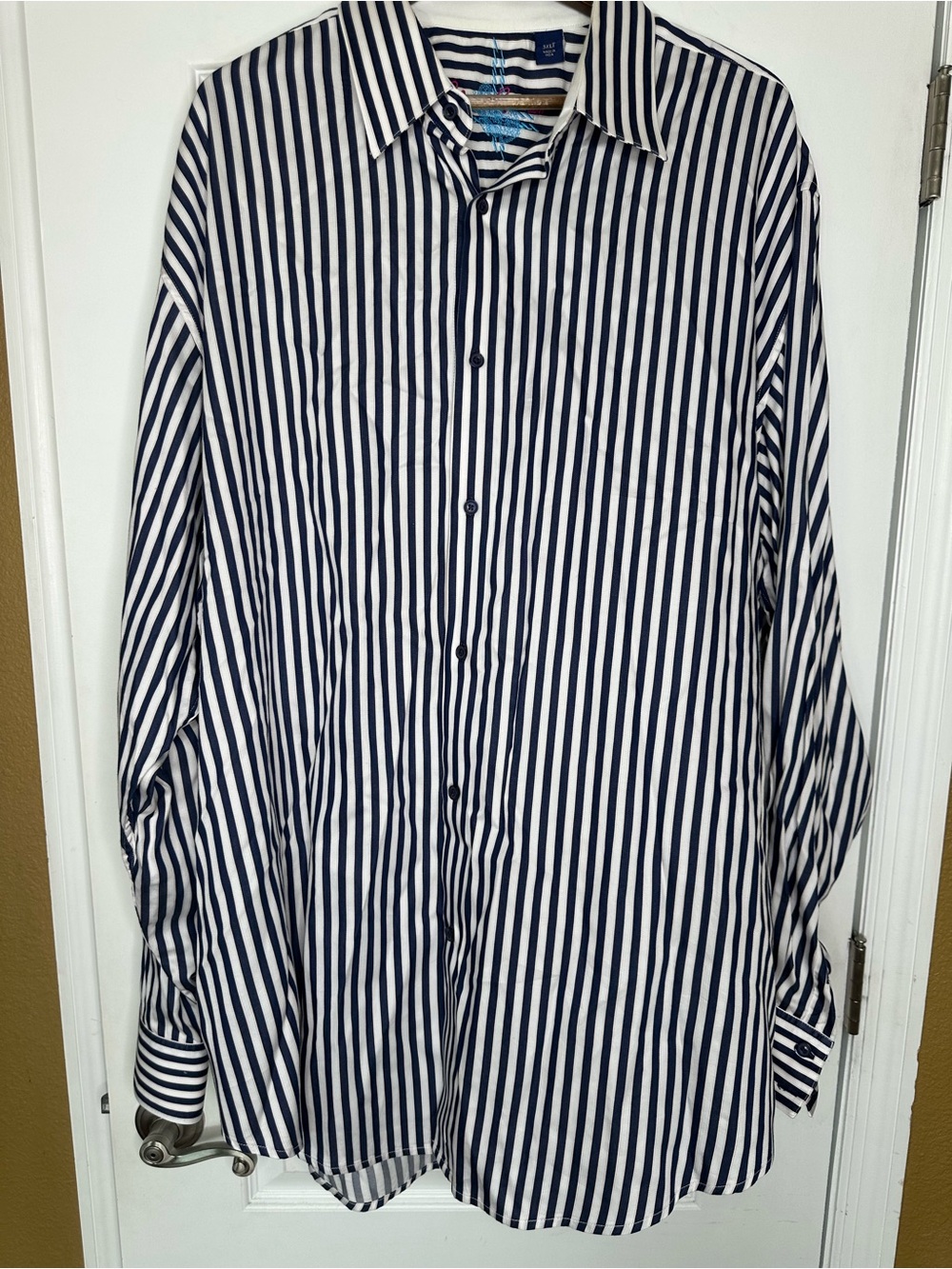 Robert Graham Men’s Navy and White Vertical Stripe Dress Shirt 3XLT (Long Tall)